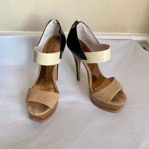 3/$20 Eva & Zoe Timber Heels Colorblock size 7